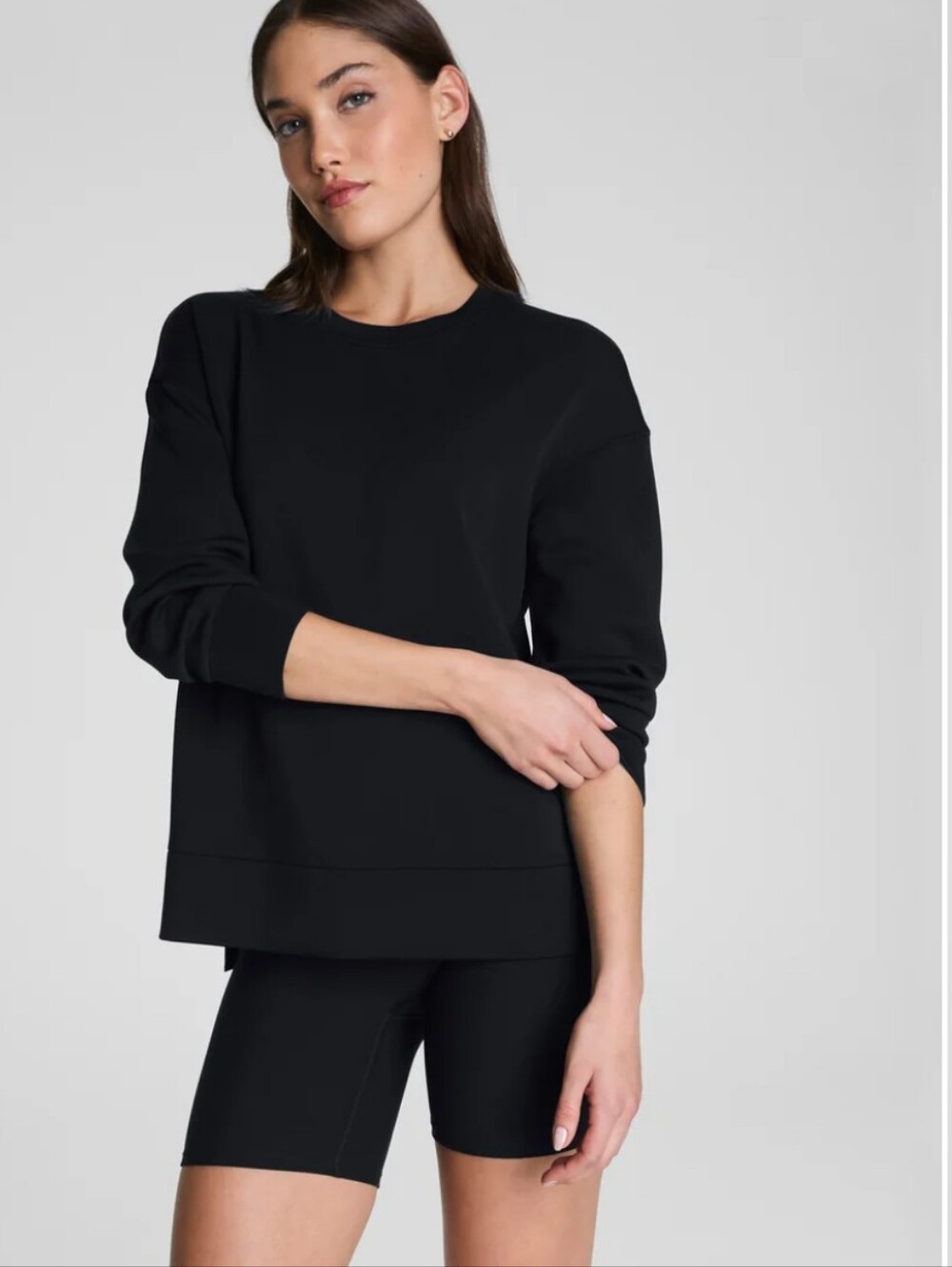 SPANX AirEssentials Crewneck Tunic Sweatshirt Very Black Small